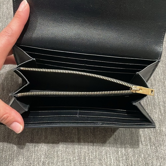 YVES SAINT LAURENT Grain De Poudre Star Studded Monogram Wallet in Black - Picture 10 of 16